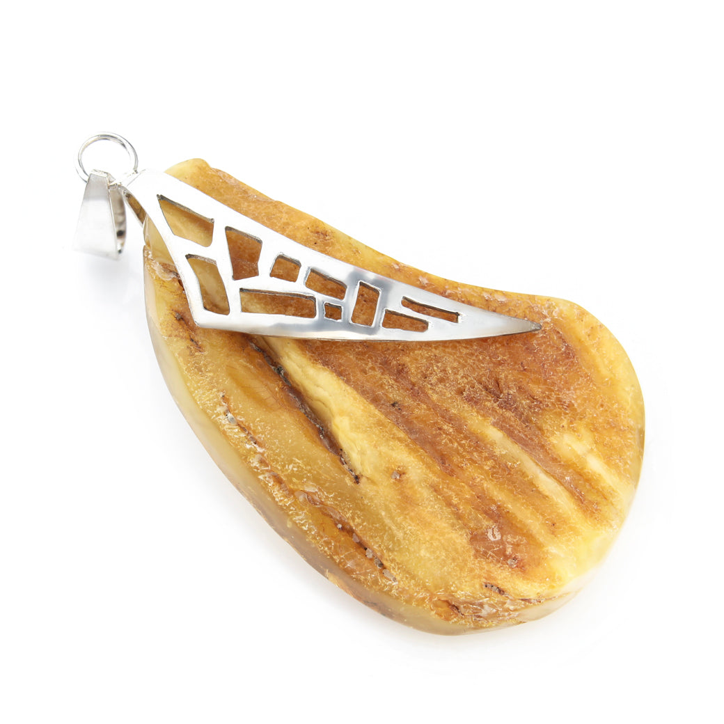 Wisior z bursztynem bałtyckim