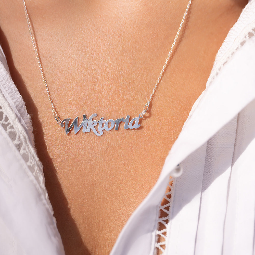 Srebrny naszyjnik z imieniem/słowem
