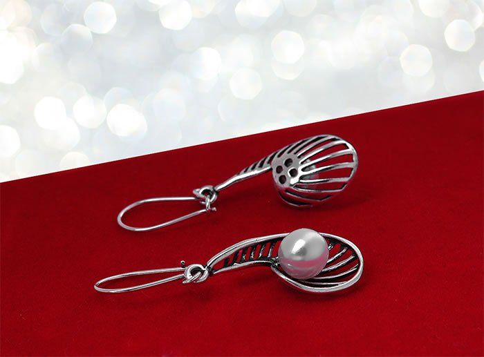 Ażurowe kolczyki z perłą 7mm oksydowane