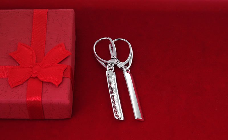 Minimalistyczne prostokątne kolczyki