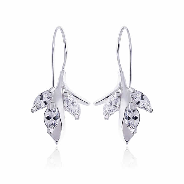 Kolczyki z cyrkoniami 7x3