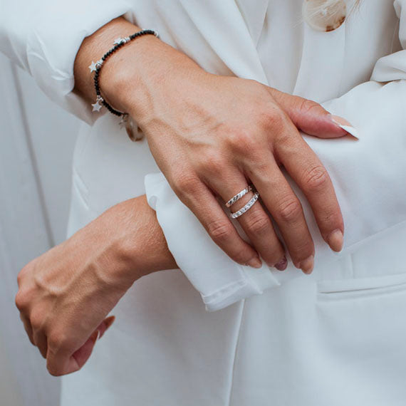 Pierścionek z 20 kamieniami