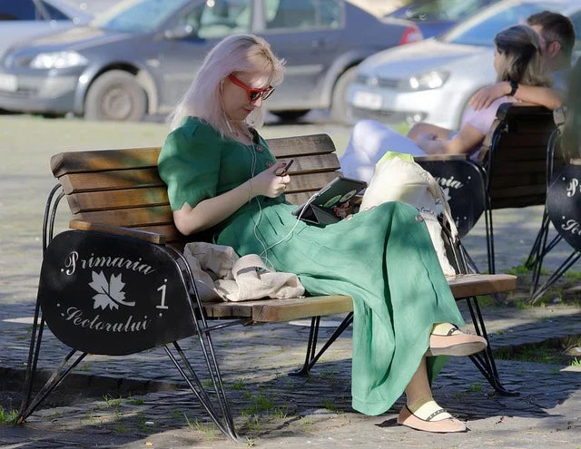 Złoto czy srebro do zielonej sukienki? Podpowiadamy!