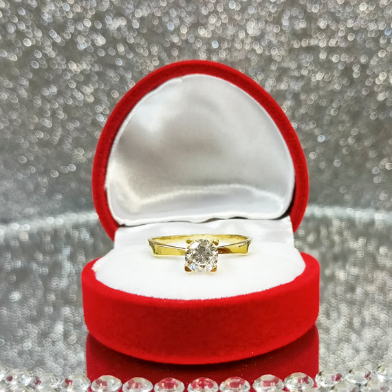 Złoty pierścionek kwadratowy z cyrkonią