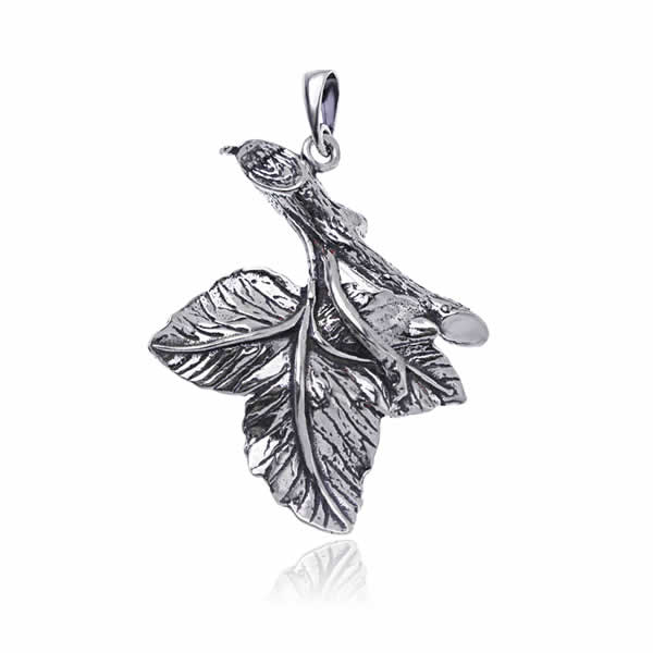 Wisior liście z gałązką