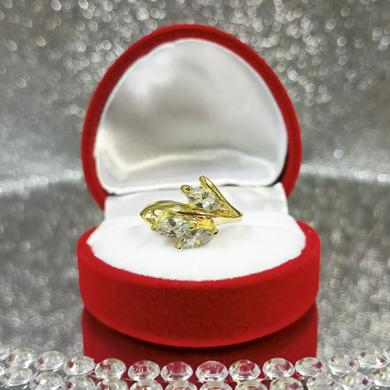 Złoty pierścionek liść z kamieniami