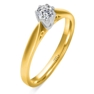 Złoty pierścionek zaręczynowy z diamentem