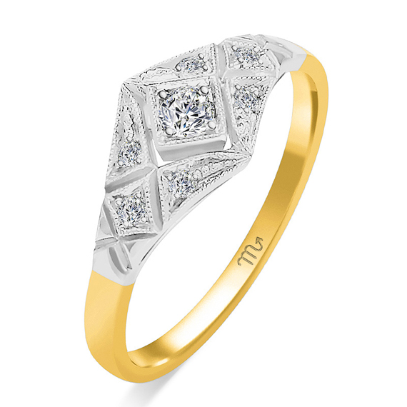 Złoty pierścionek zaręczynowy z diamentami